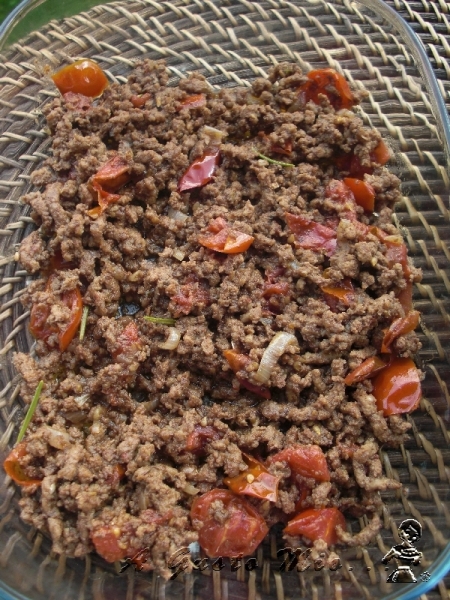 Carne in salsa di aceto balsamico con melanzane, feta e rosmarino 02