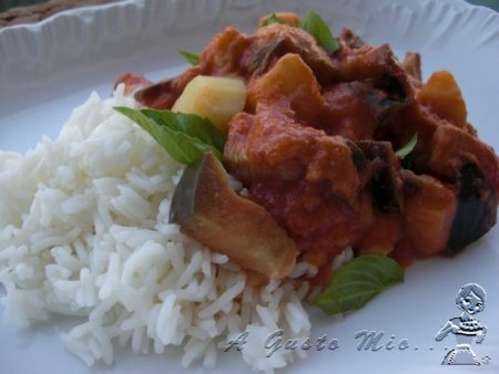 Curry con pollo, melanzane, patate e riso 4